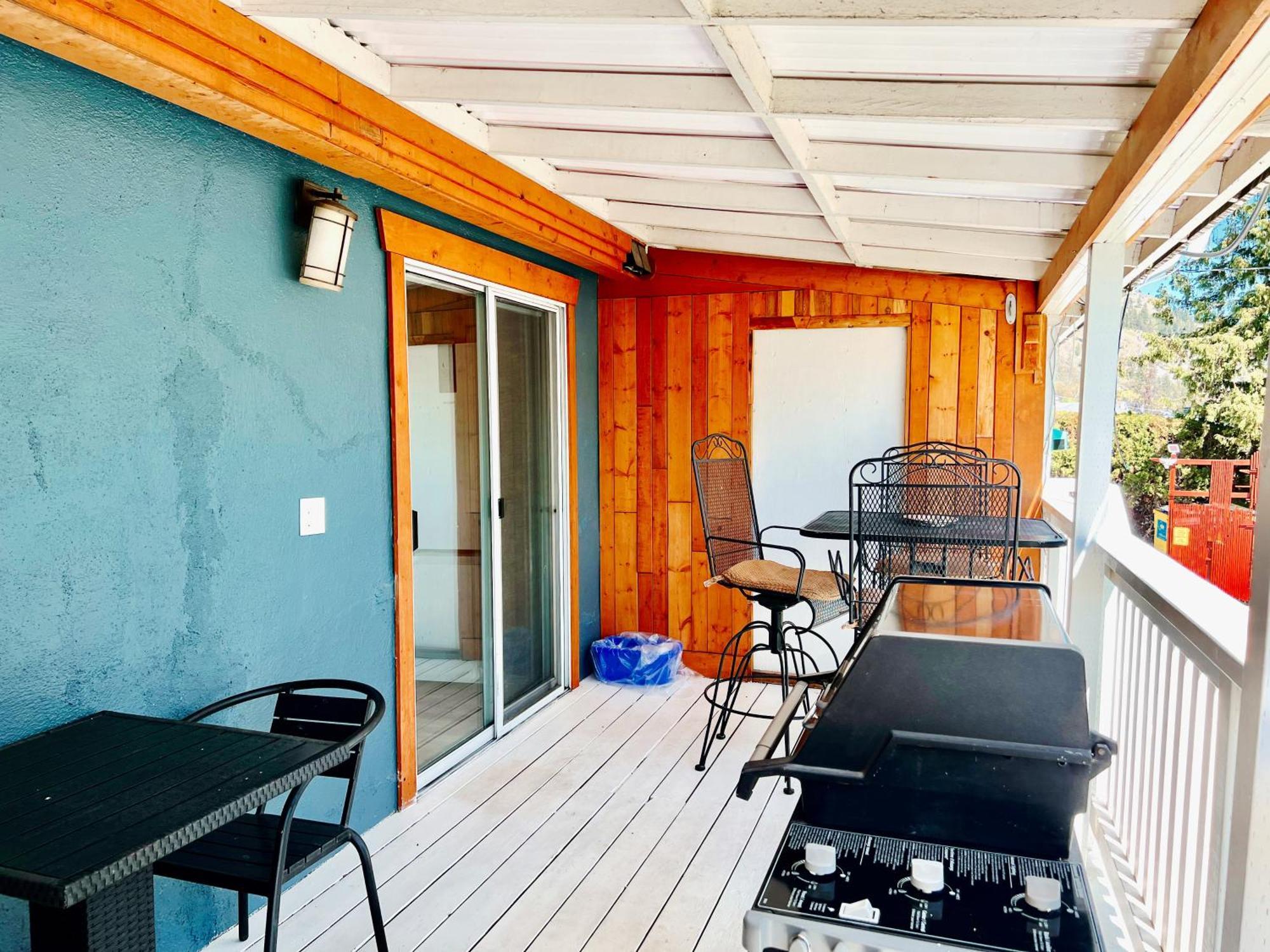 Peachland Beach Resort 外观 照片