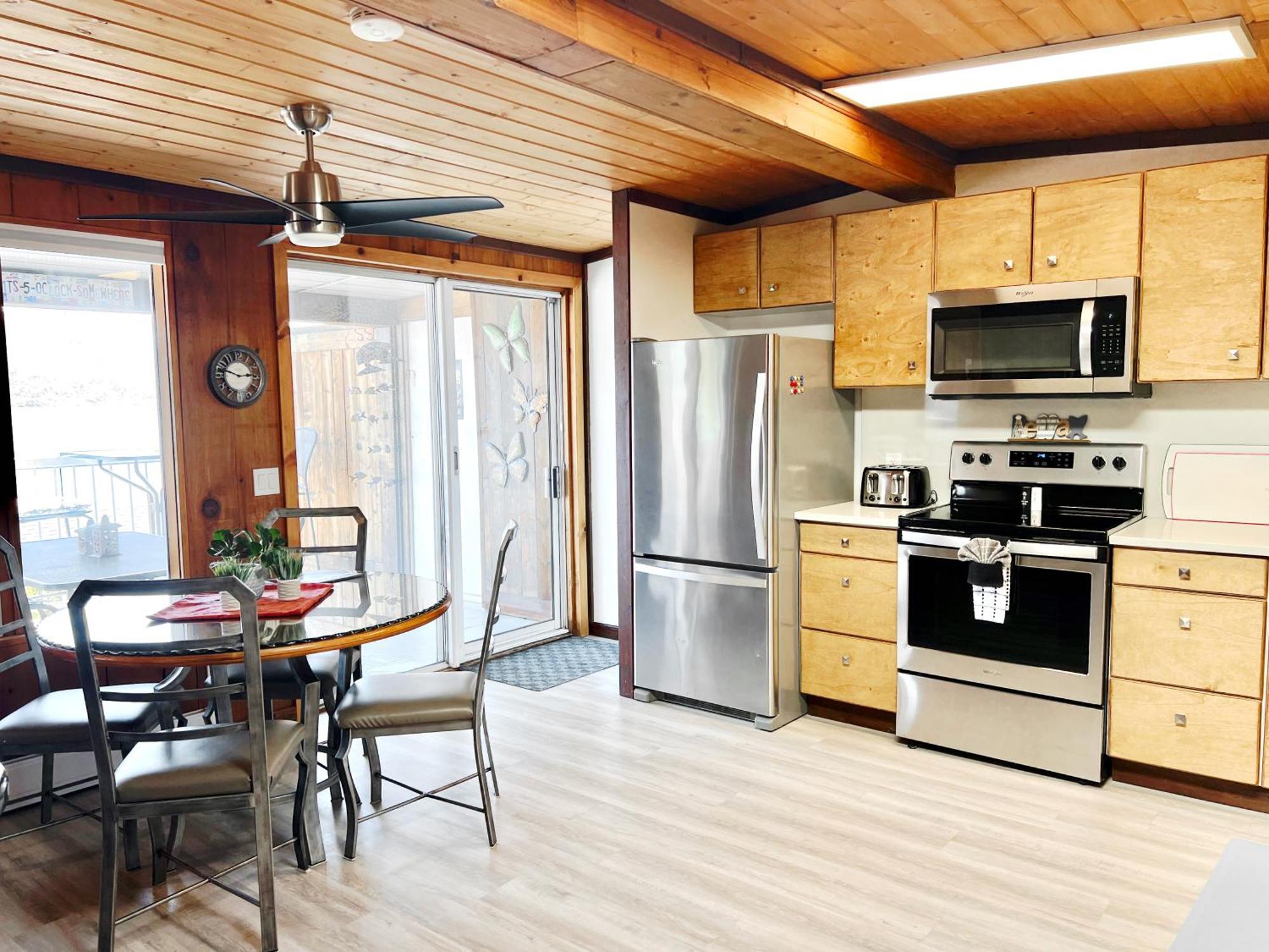 Peachland Beach Resort 外观 照片