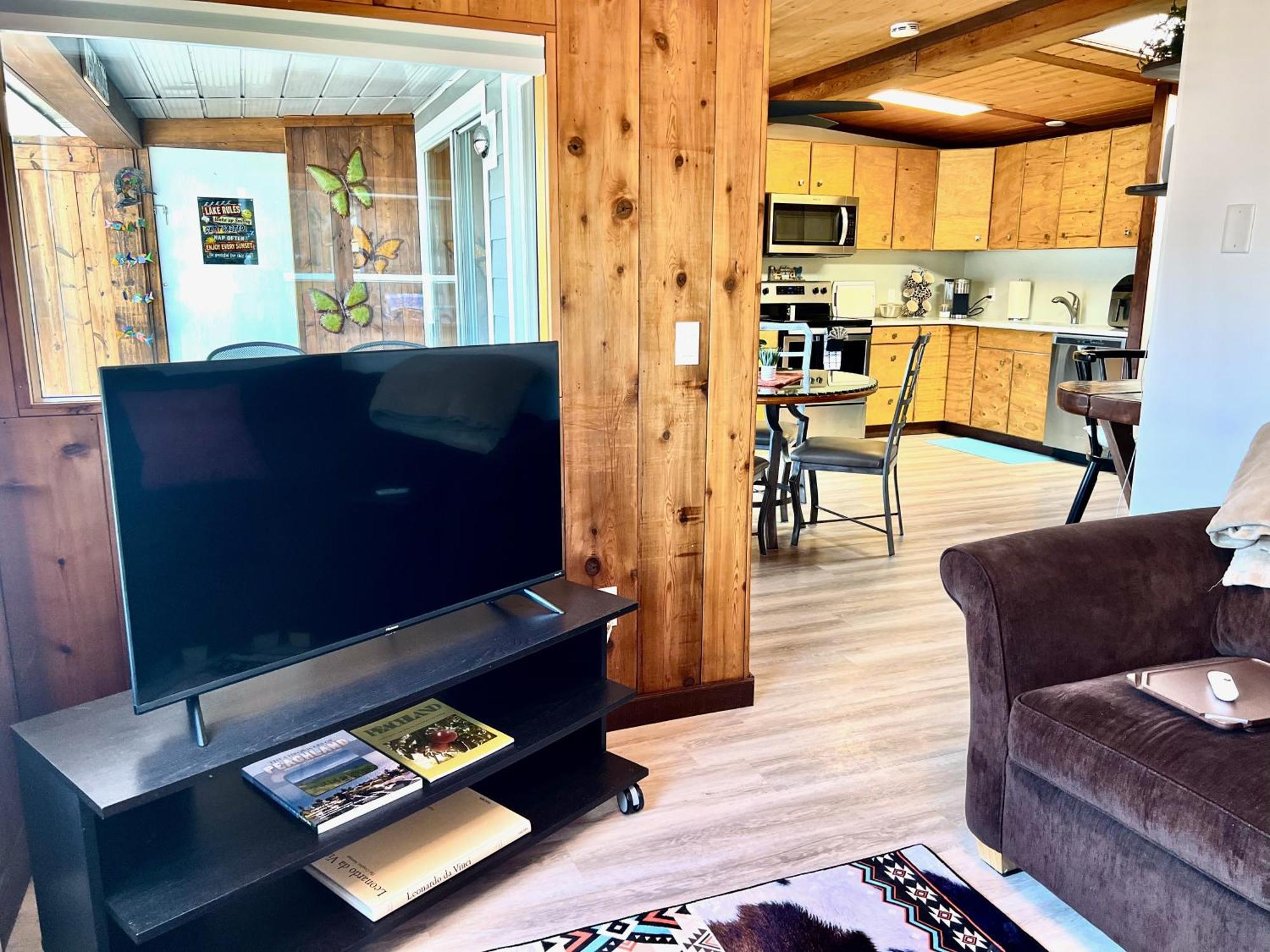 Peachland Beach Resort 外观 照片