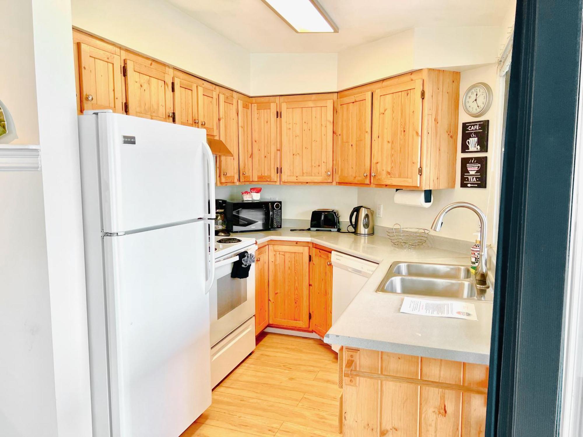 Peachland Beach Resort 外观 照片